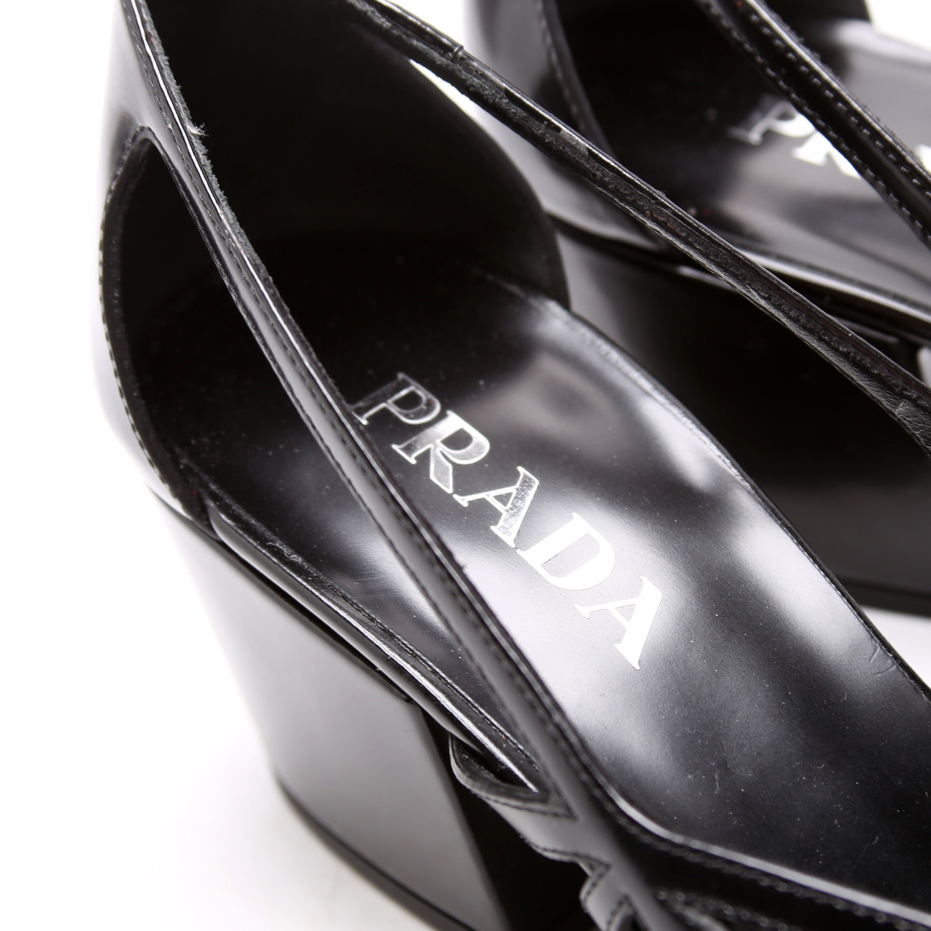 Brushed Leather Cut-Out 55MM Pumps Size 38 Black