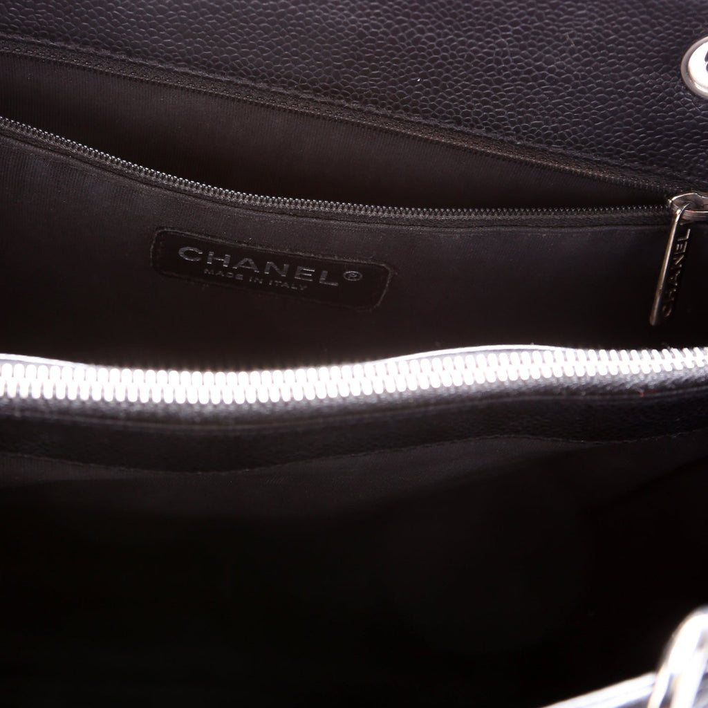 Grand Shopping Tote Caviar 15M Black