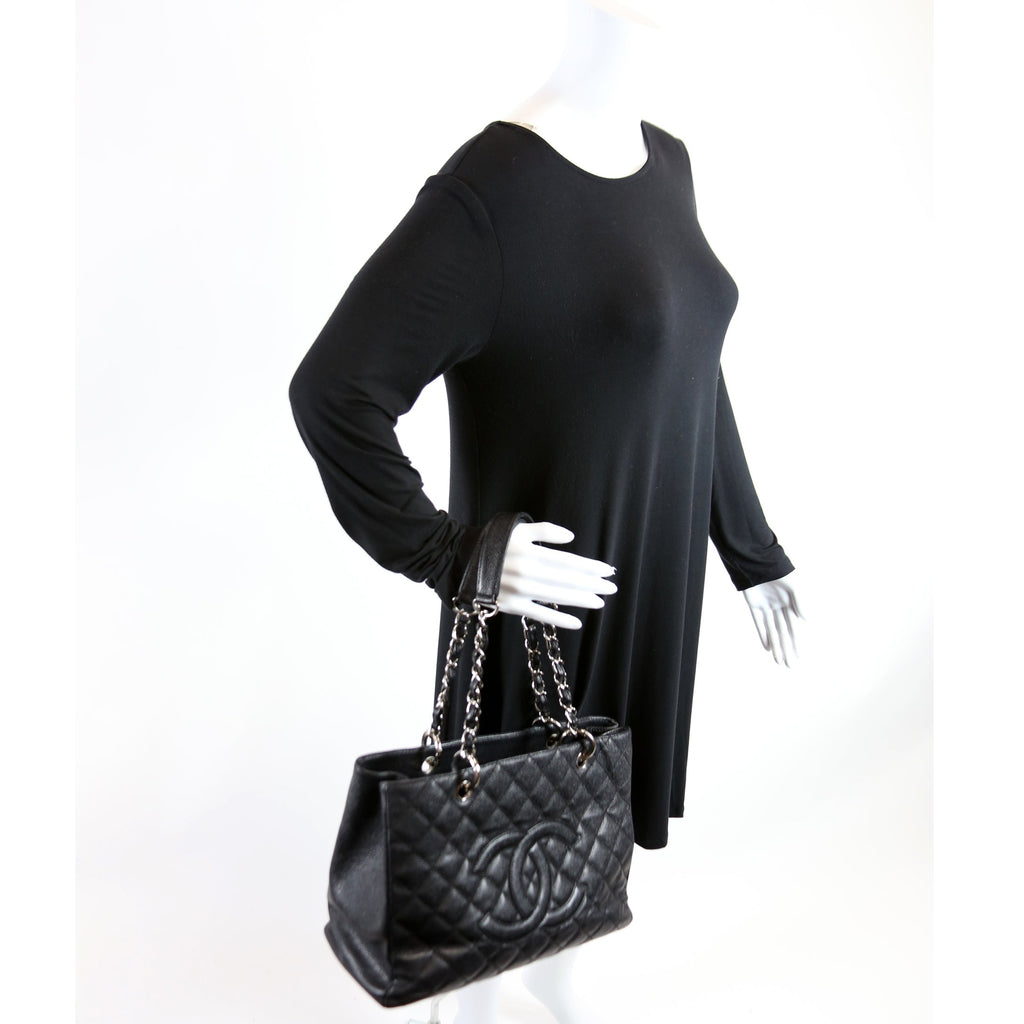 Grand Shopping Tote Caviar 15M Black