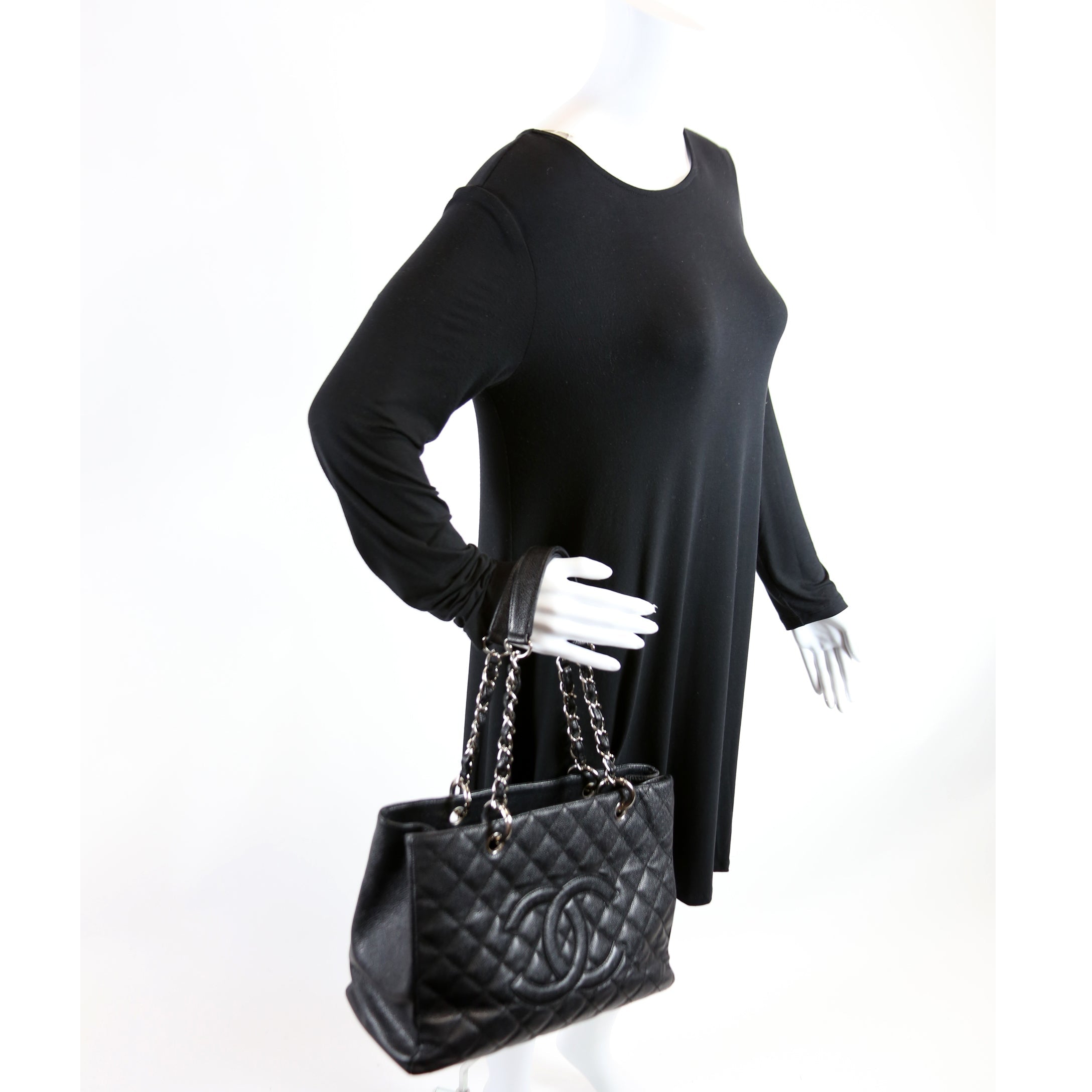 Grand Shopping Tote Caviar 15M Black