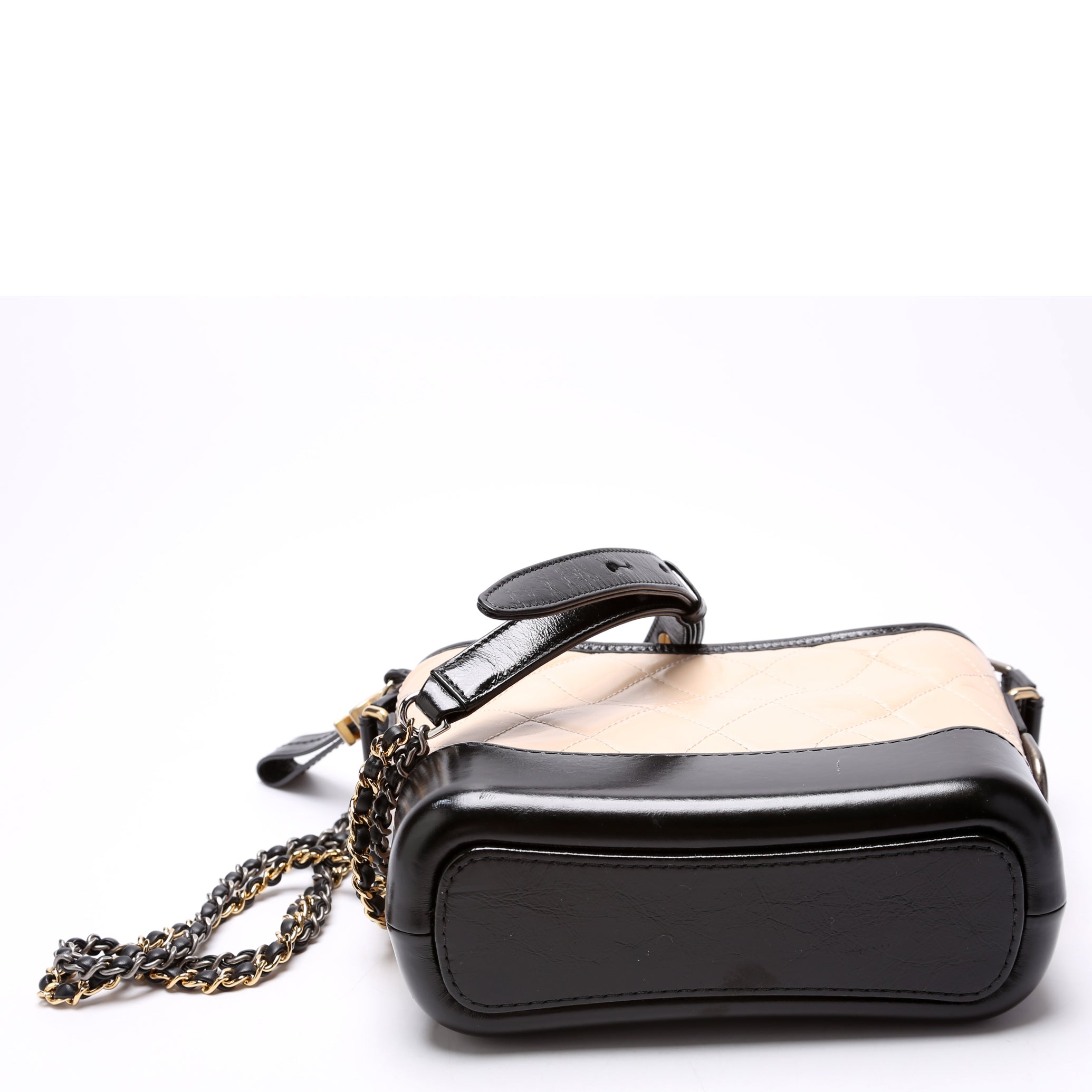 Gabrielle Hobo Small Calfskin 25M Beige/Black
