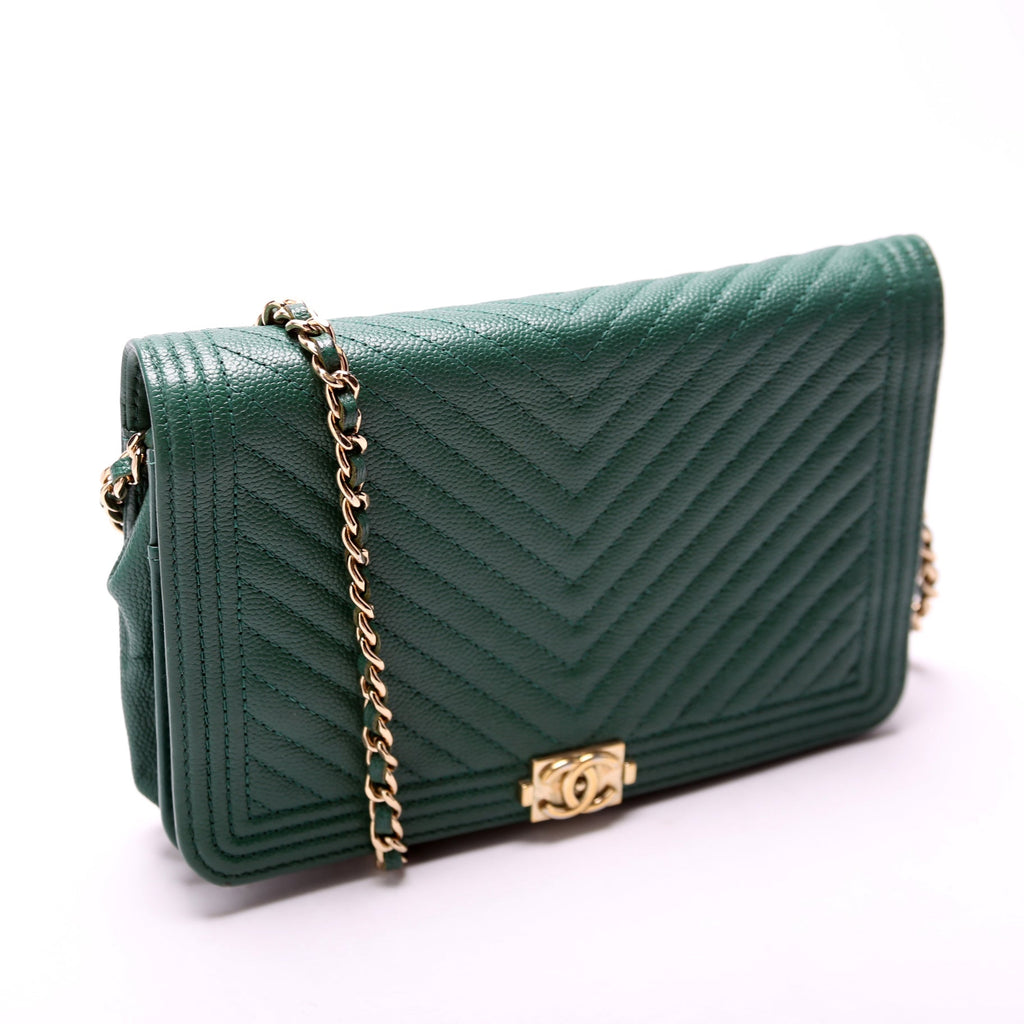 Wallet On Chain Boy Chevron Caviar Leather Green