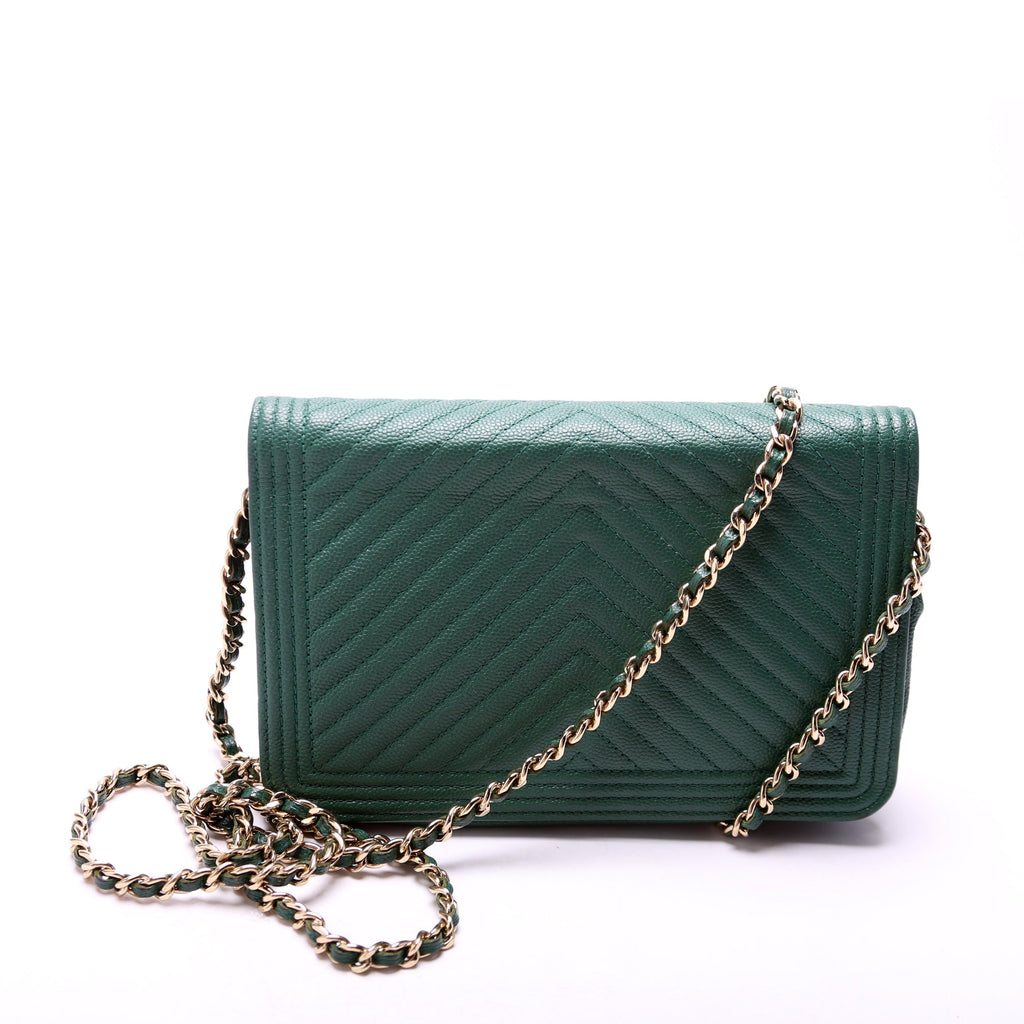 Wallet On Chain Boy Chevron Caviar Leather Green