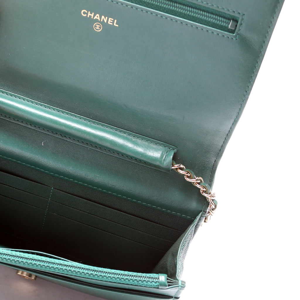 Wallet On Chain Boy Chevron Caviar Leather Green