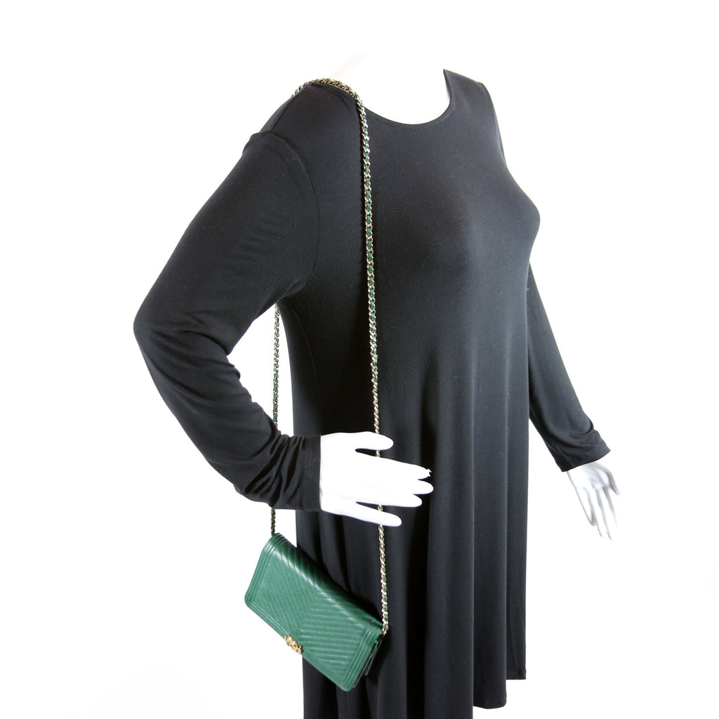 Wallet On Chain Boy Chevron Caviar Leather Green