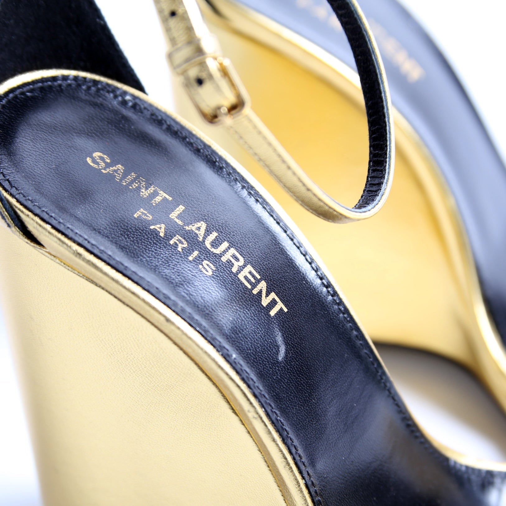 Dare 105MM Open Toe Wedges Size 39 Gold