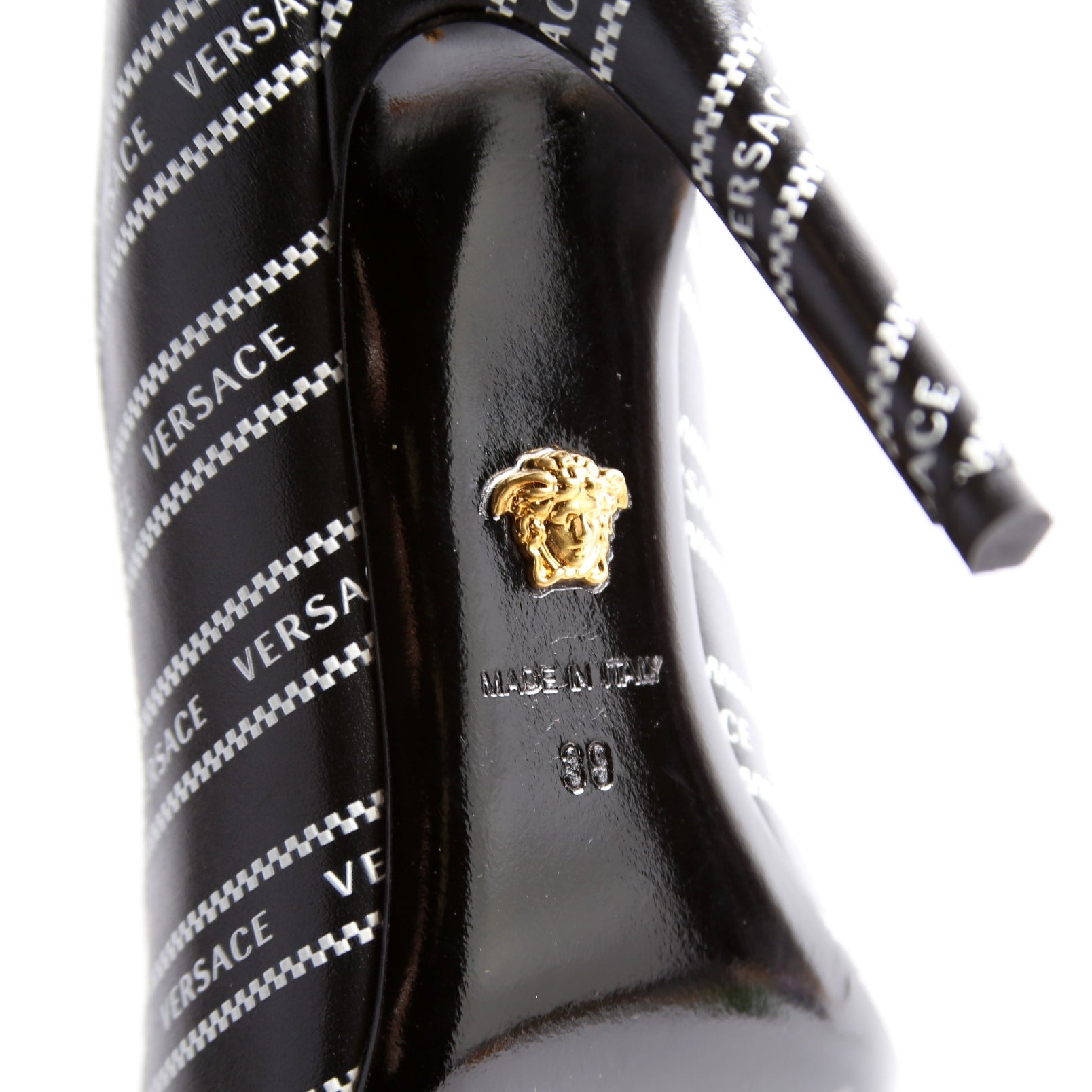 Logo Pointed Toe Pumps Size 39 Black