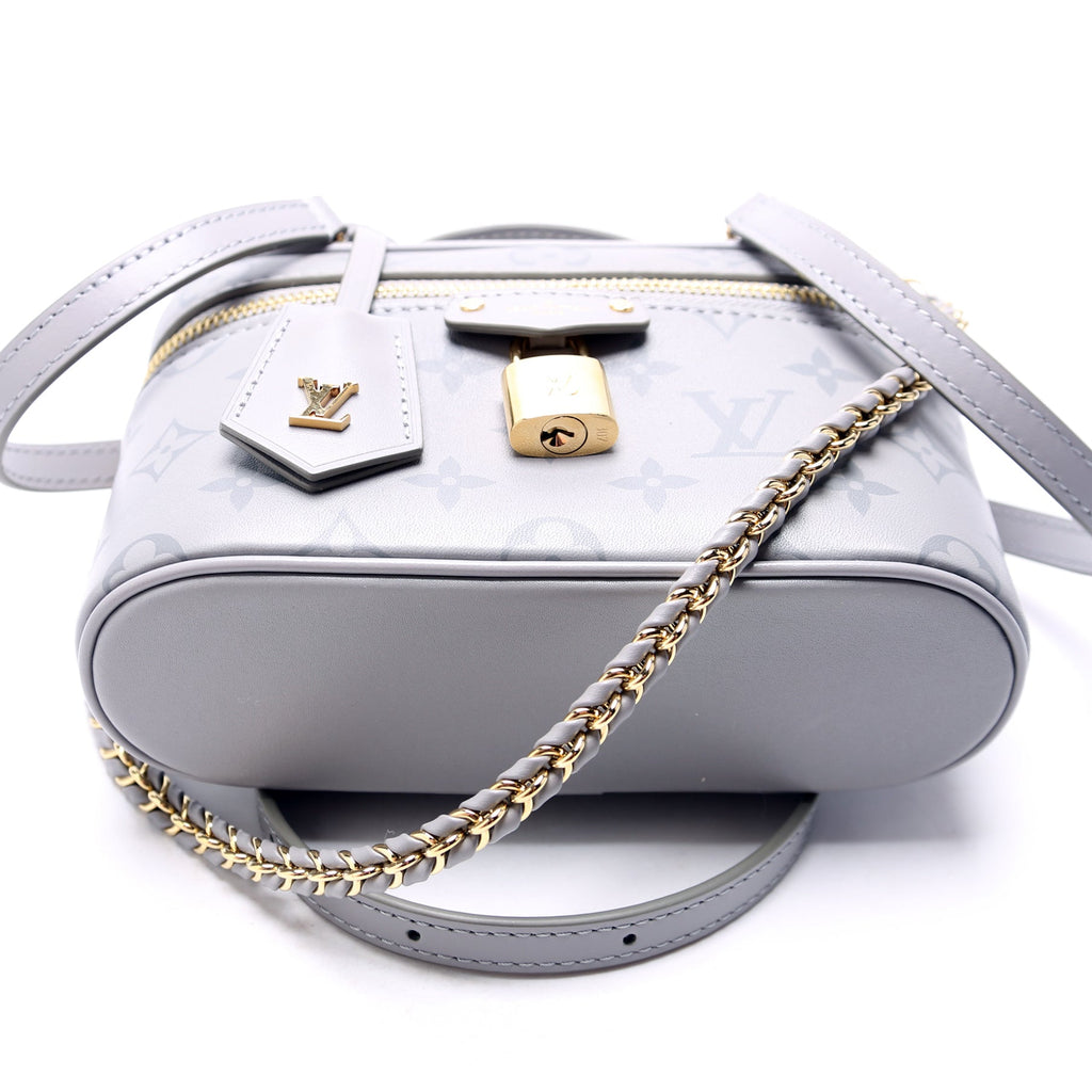 Vanity Chain Pouch Calfskin Monogram Grey
