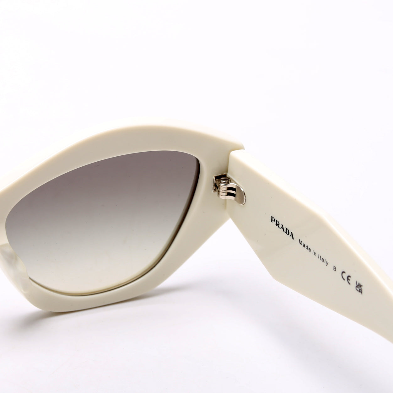 SPR07Y-F Acetate Symbole Sunglasses White
