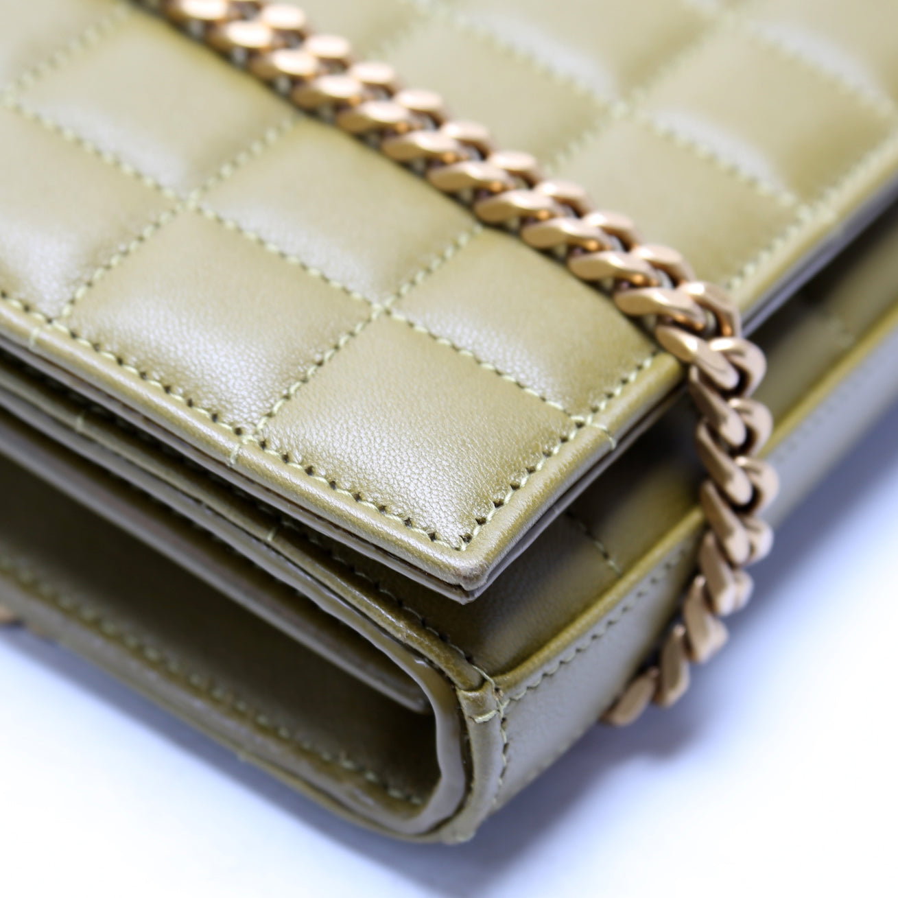 Cassandra Chain Wallet Quilted Lambskin 743346 Green