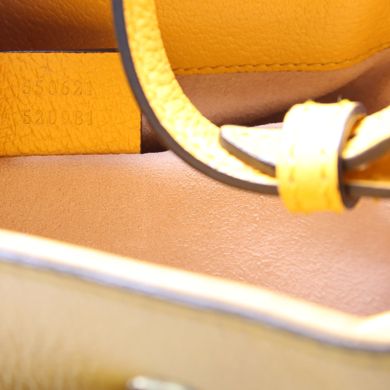 550621 Ophidia Flora Bucket Yellow