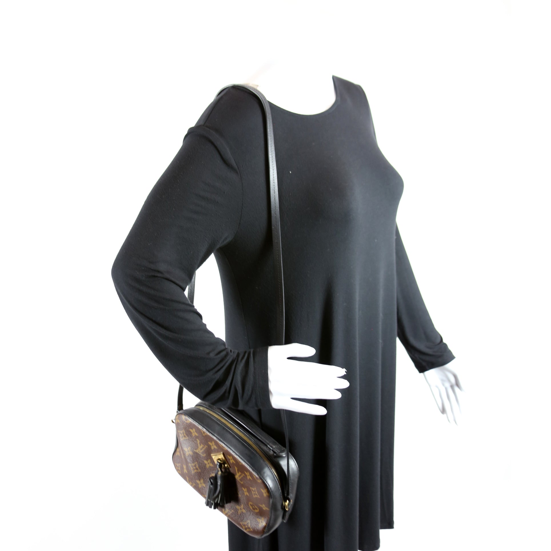 Saintogne Monogram Black