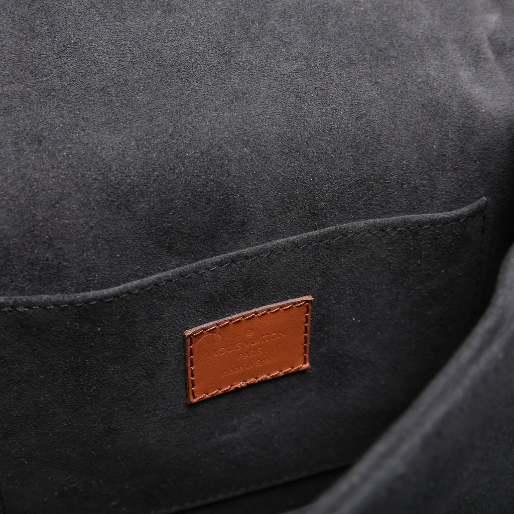 Dauphine MM Reverse Monogram