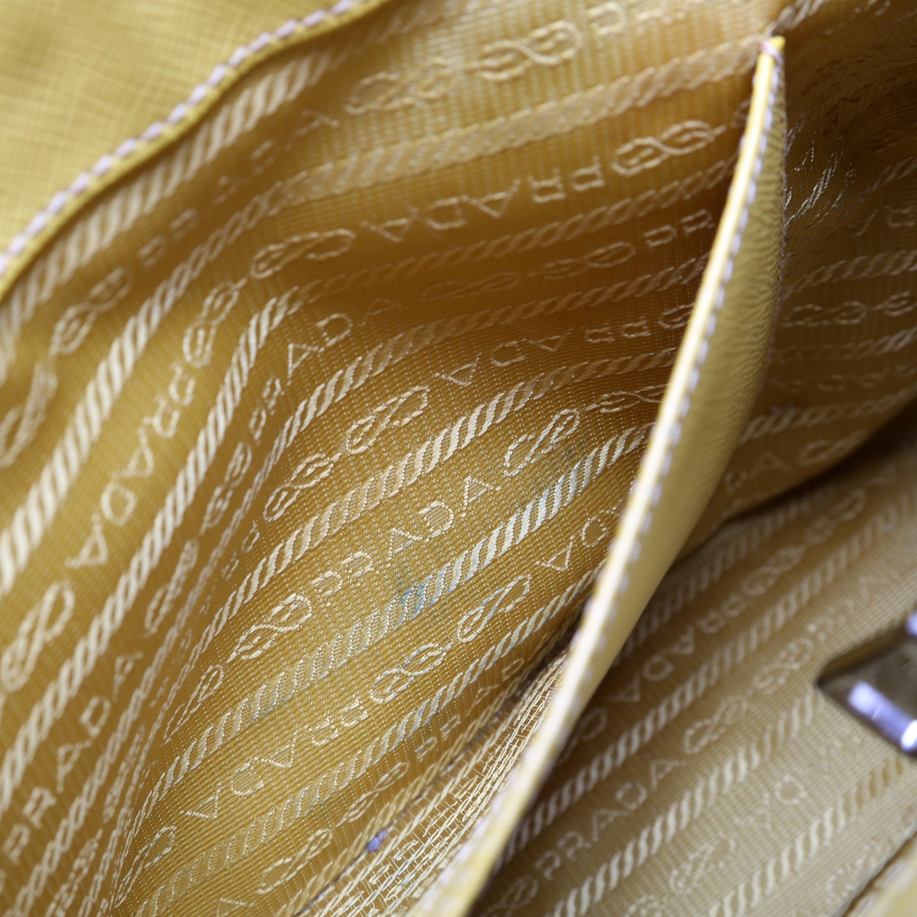 Saffiano Galleria Small Yellow