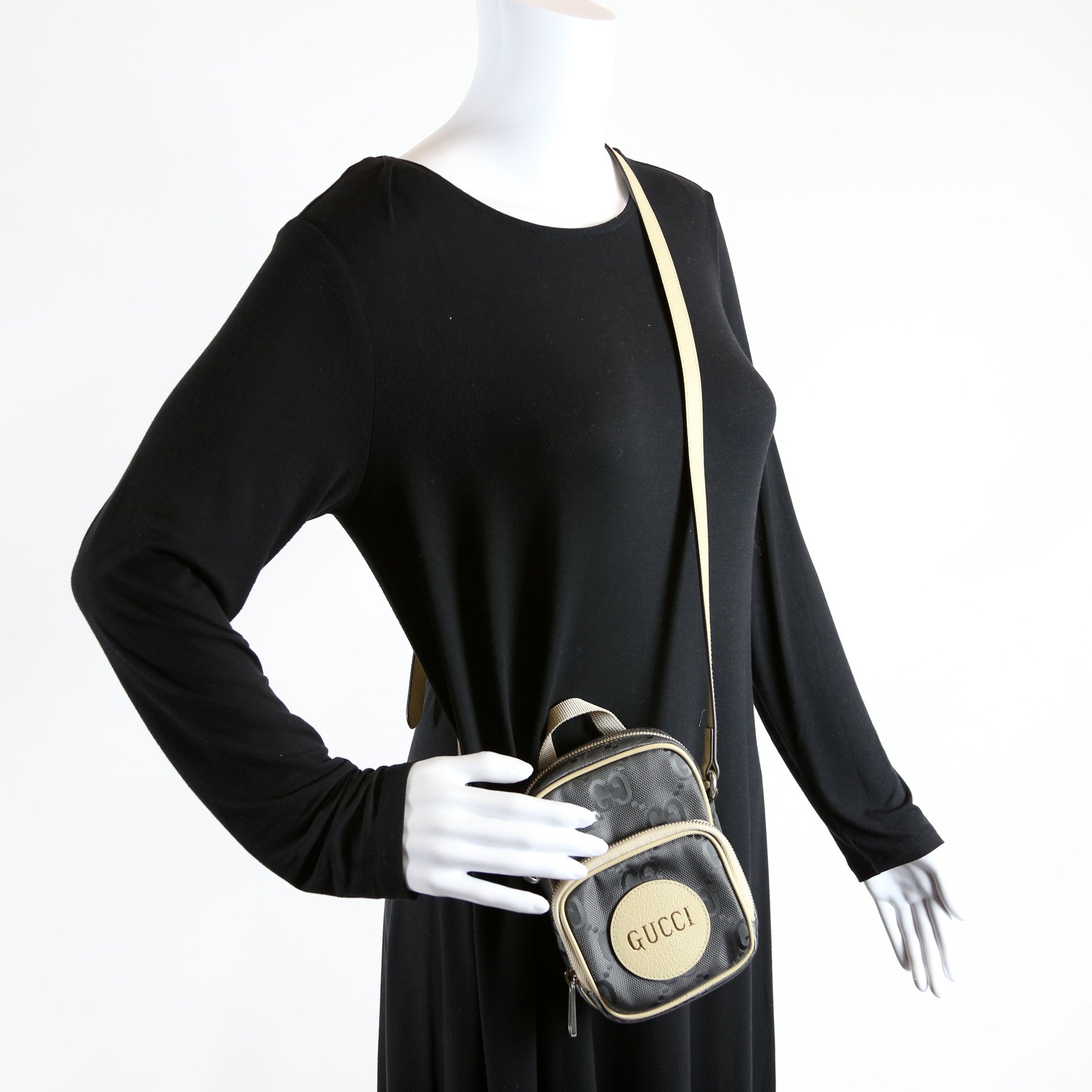 Gucci 643882 GG Nylon Off The Grid Mini Shoulder Grey/Beige