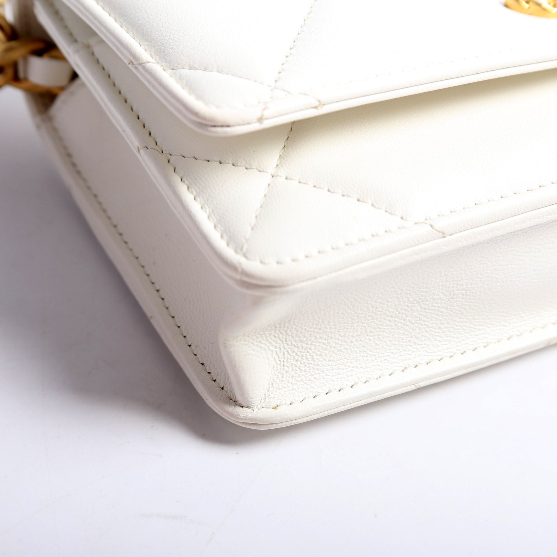 Chanel 19 WOC Quilted Lambskin 30M White
