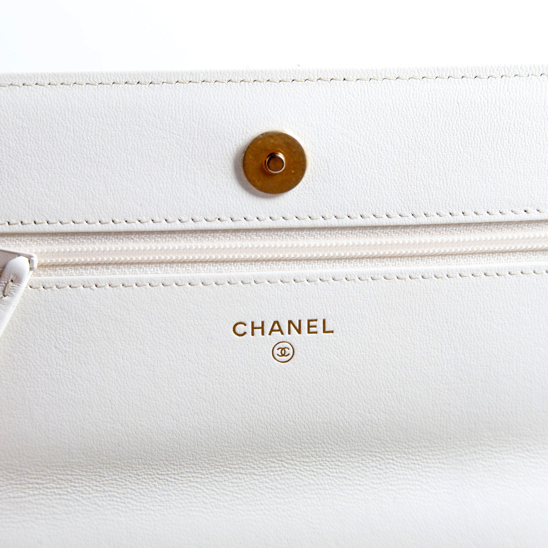 Chanel 19 WOC Quilted Lambskin 30M White