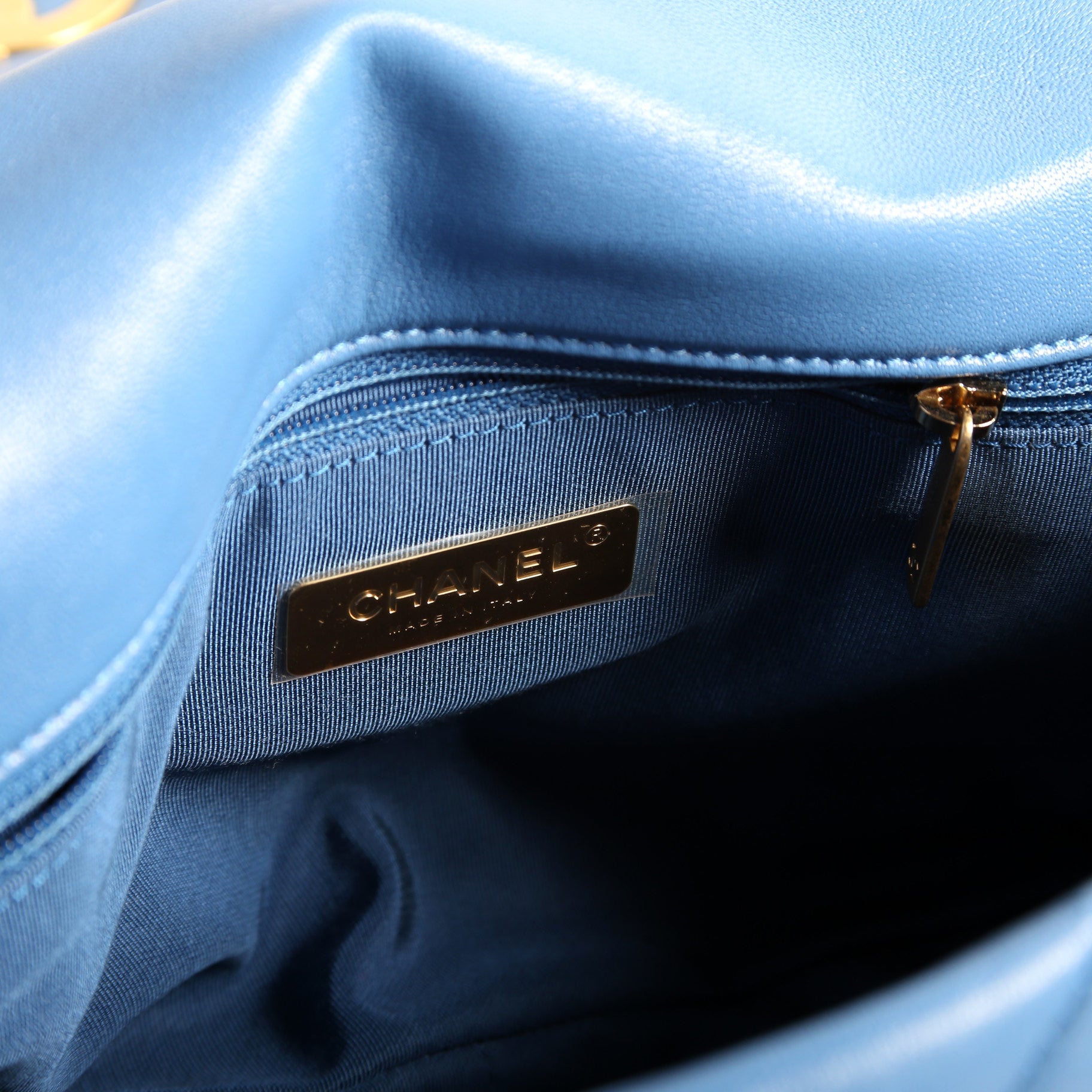 Quilted Goatskin 19 Large Flap 30M Blue