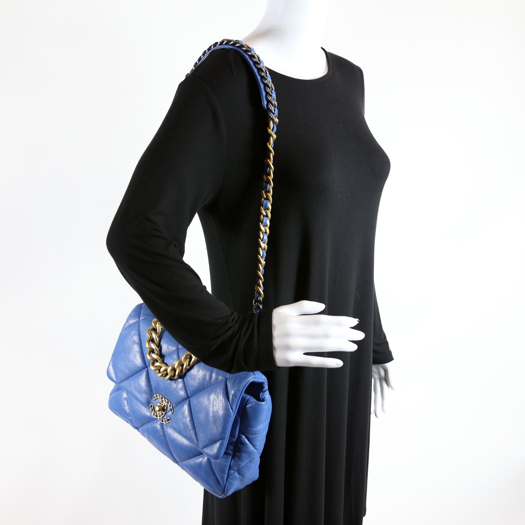 Quilted Goatskin 19 Large Flap 30M Blue