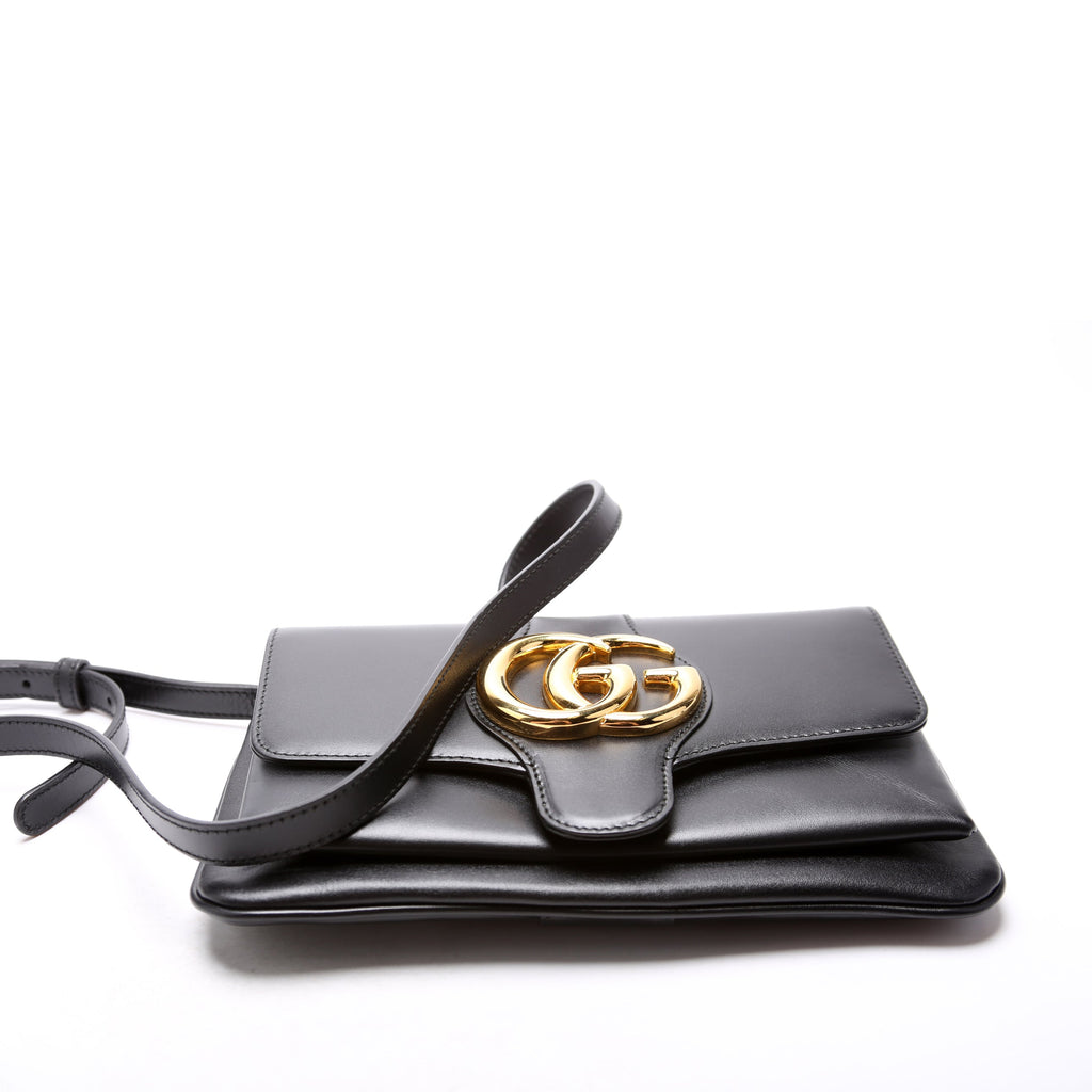 550129 Arli Flip Small Calfskin