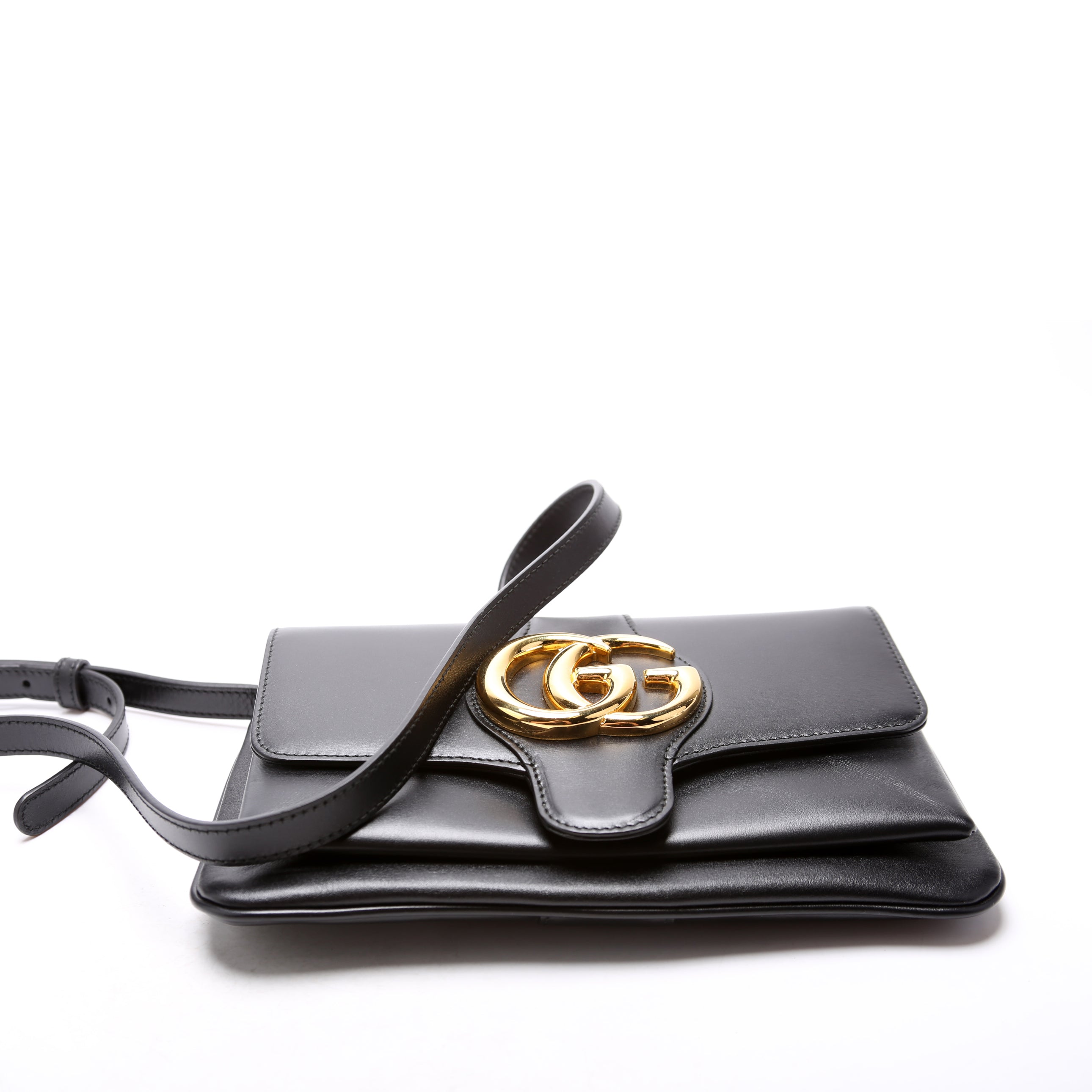 550129 Arli Flip Small Calfskin