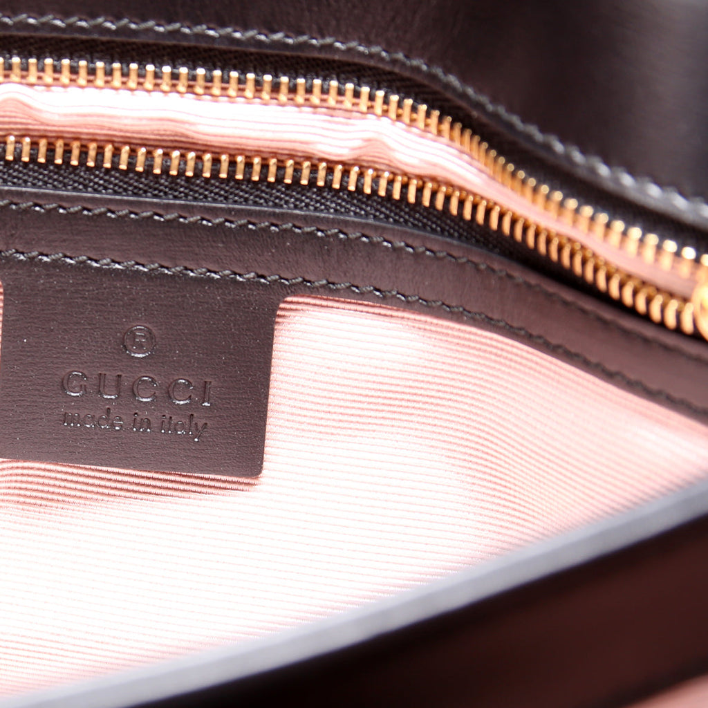550129 Arli Flip Small Calfskin