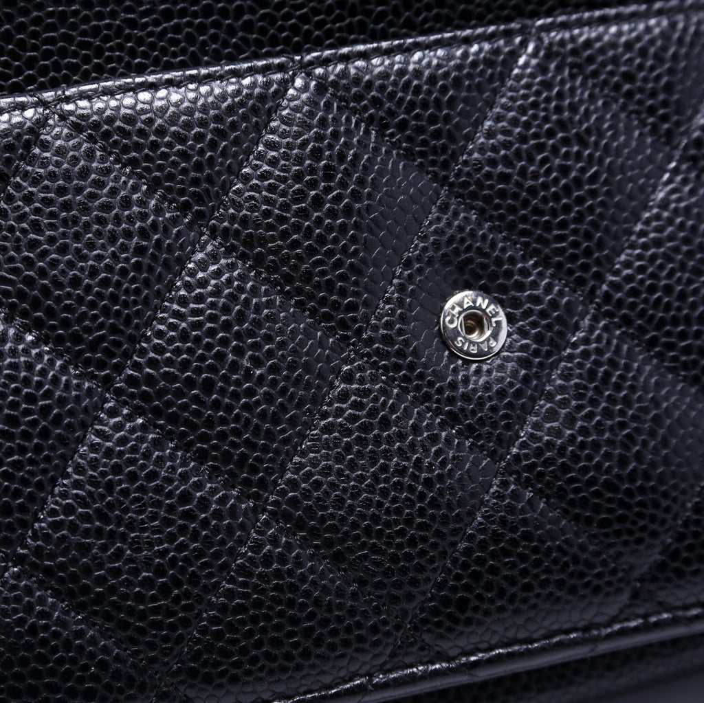 WOC Classic Quilted Caviar Black