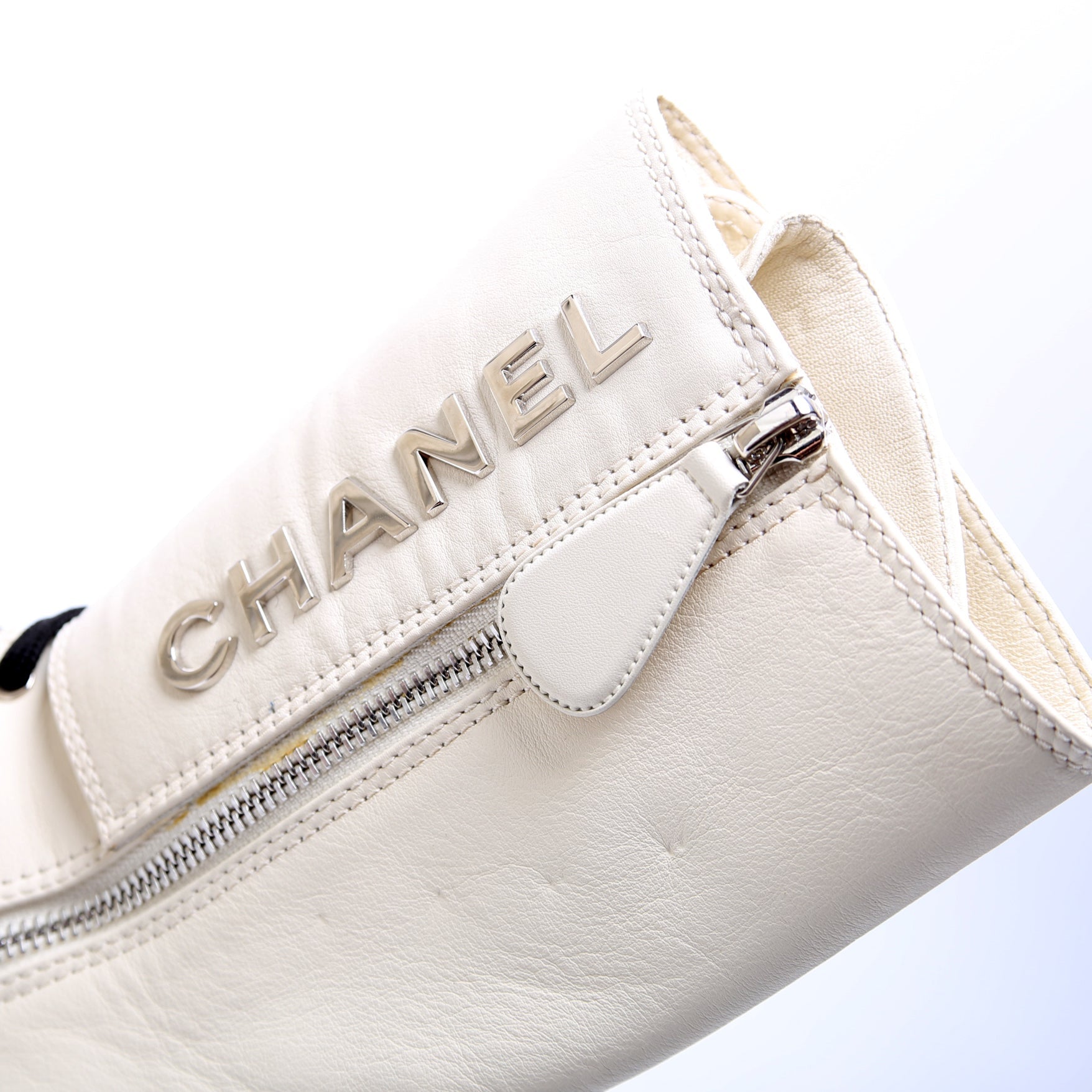 CC Logo Lace Up Leather Boots Size 40 White