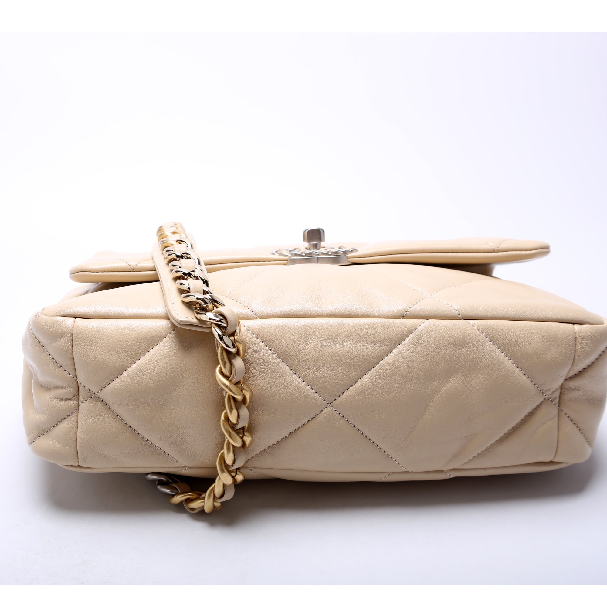 Quilted Goatskin 19 Large 32+M Beige