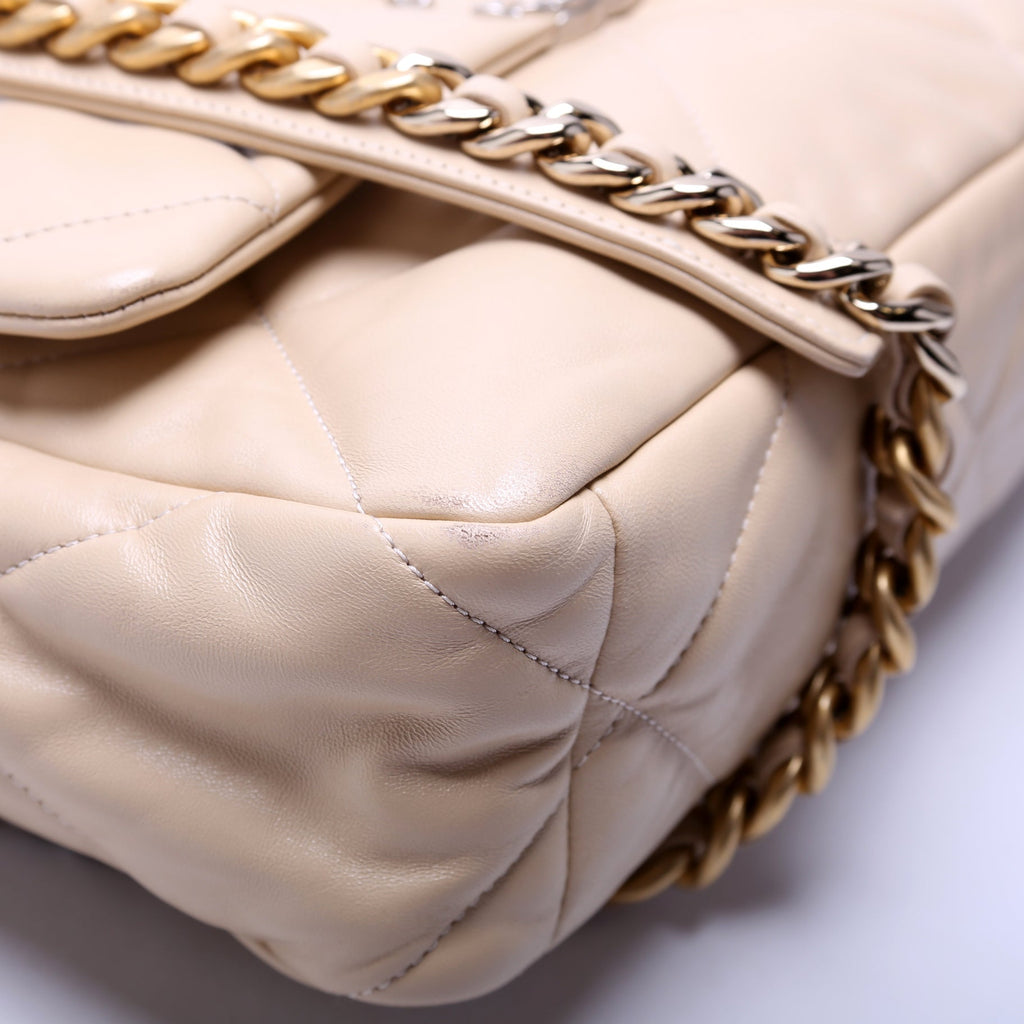 Quilted Goatskin 19 Large 32+M Beige