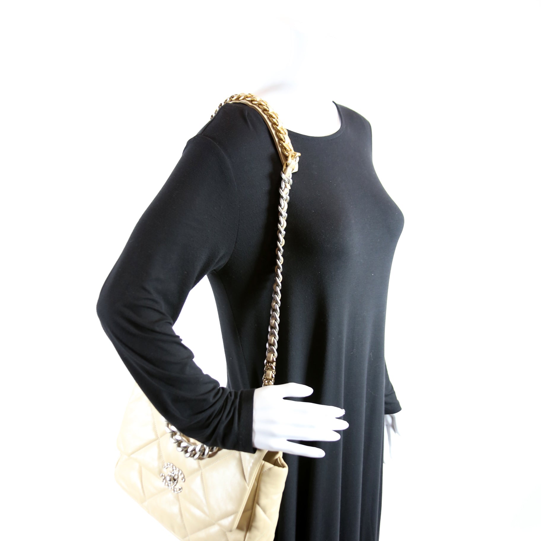 Quilted Goatskin 19 Large 32+M Beige