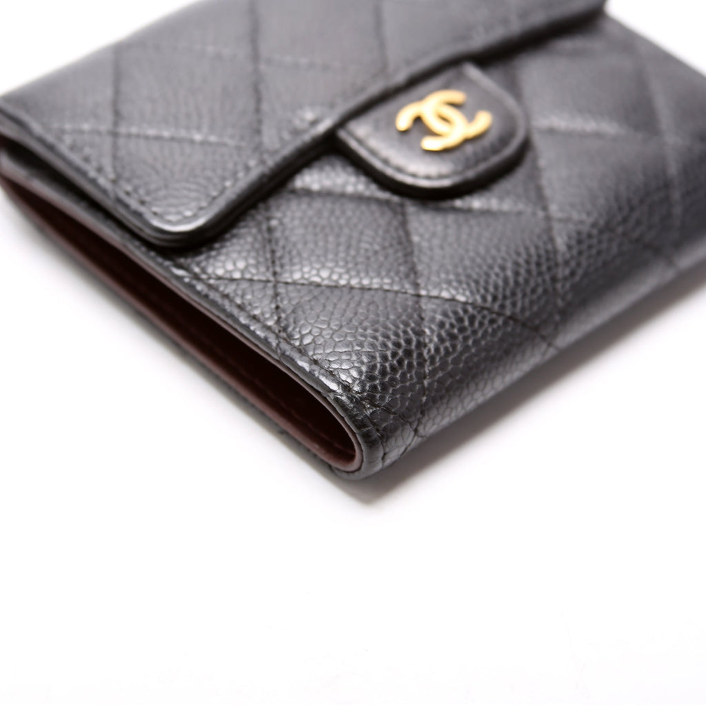 Classic Compact Flap Wallet Caviar 25M Black