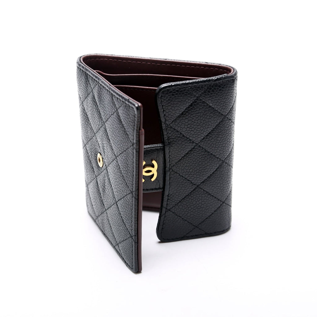 Classic Compact Flap Wallet Caviar 25M Black