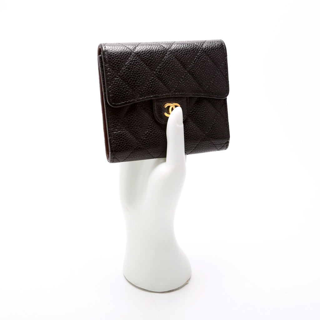 Classic Compact Flap Wallet Caviar 25M Black