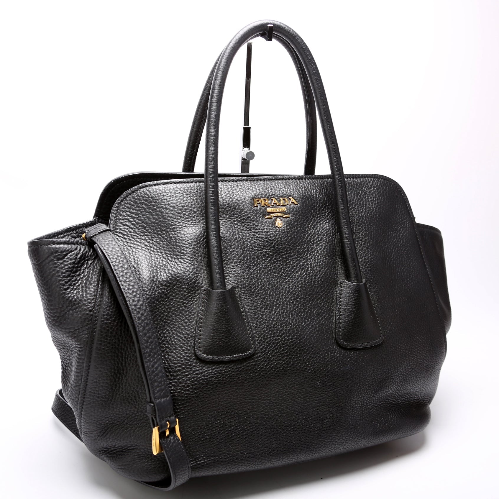 Vitello Daino Top Handle Tote Black