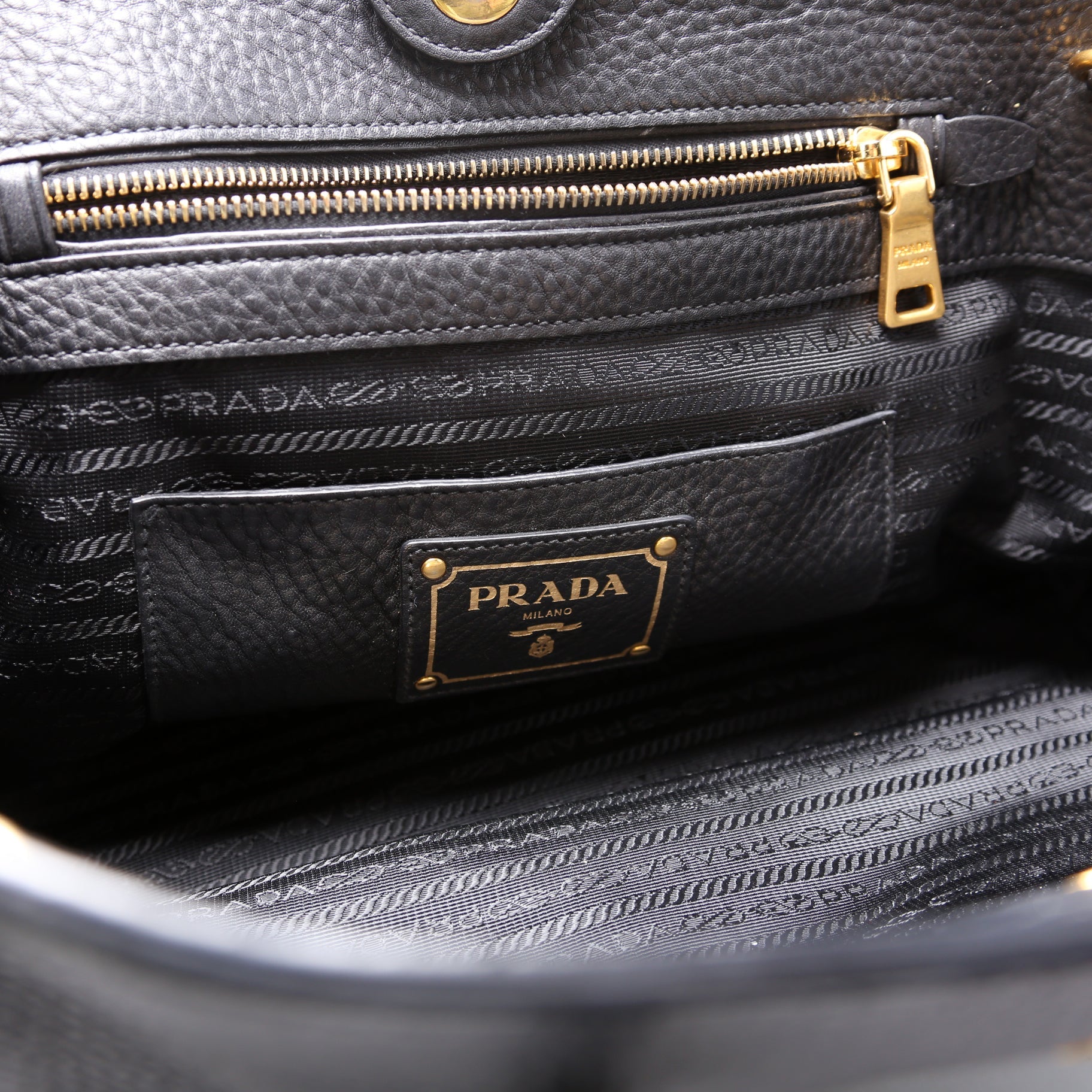 Vitello Daino Top Handle Tote Black