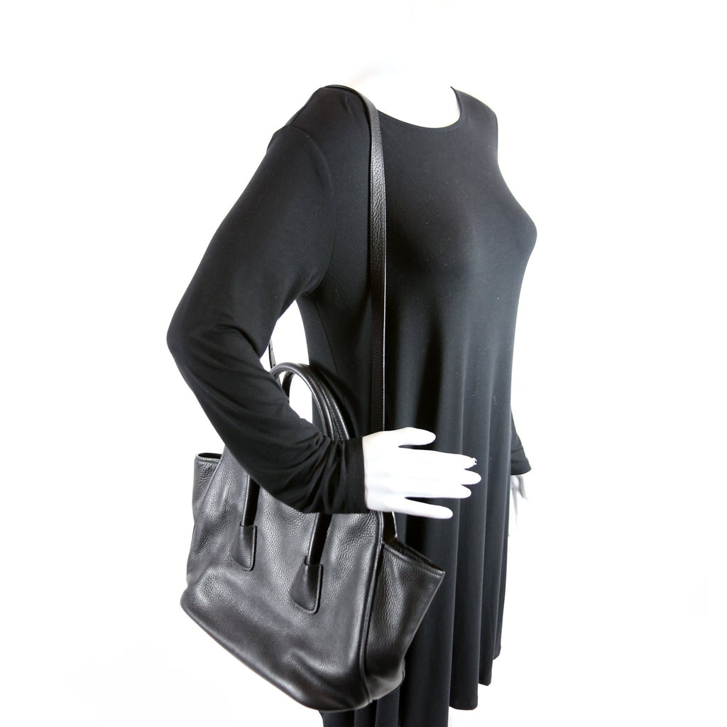 Vitello Daino Top Handle Tote Black