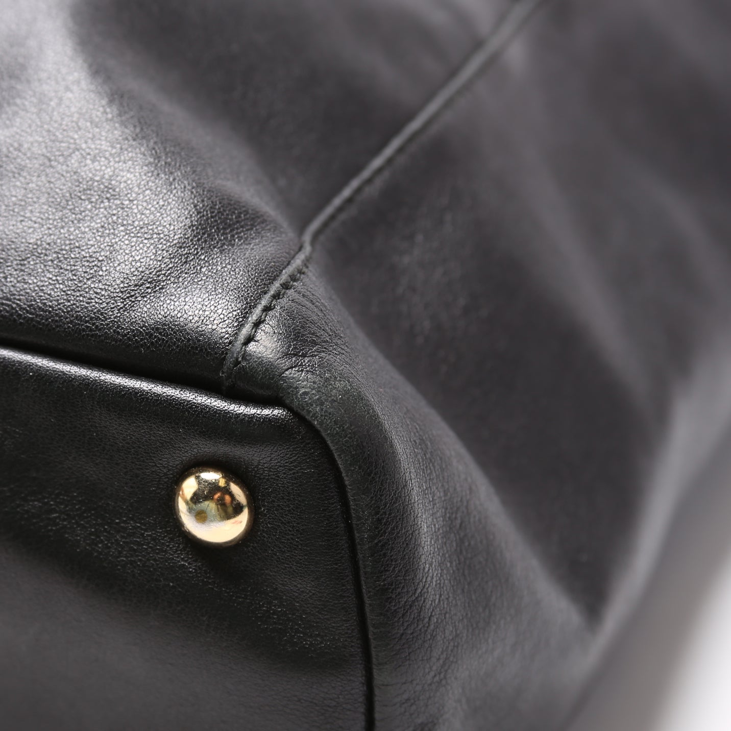 Lucky Chyc Tote Calfskin 257213 Black
