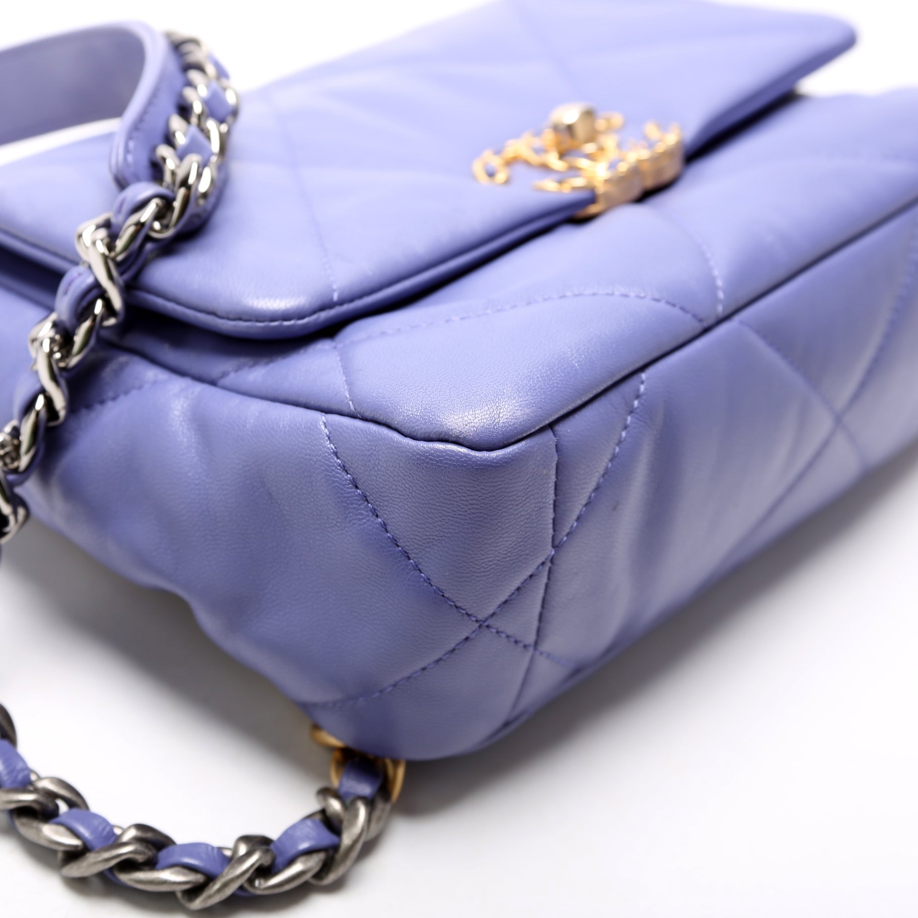 Quilted Goatskin 19 Medium Flap 30M