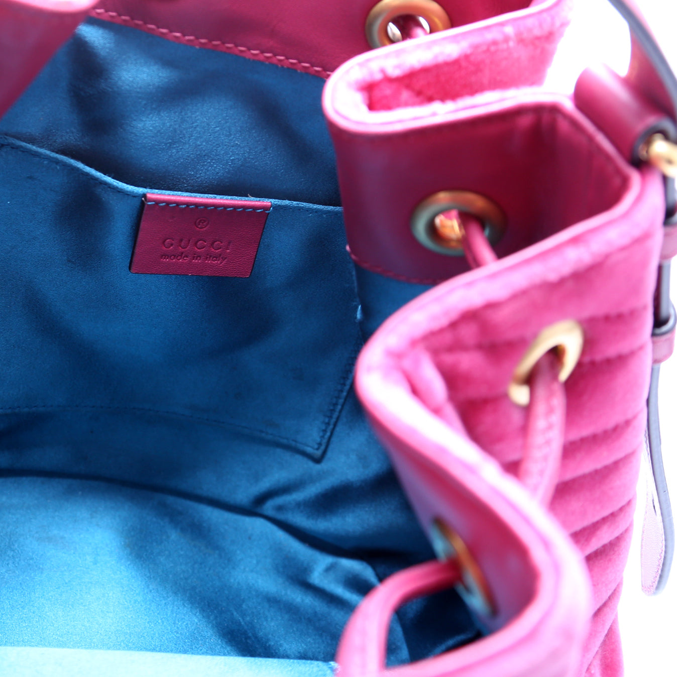 525081 GG Marmont Velvet Bucket Bag Pink