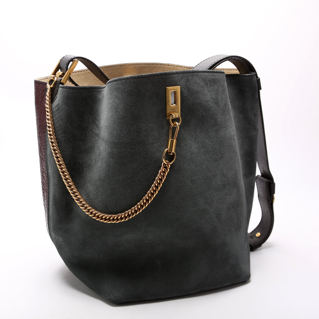 GV Bucket Bag Medium Suede/Crinkled Patent Deerskin Blue