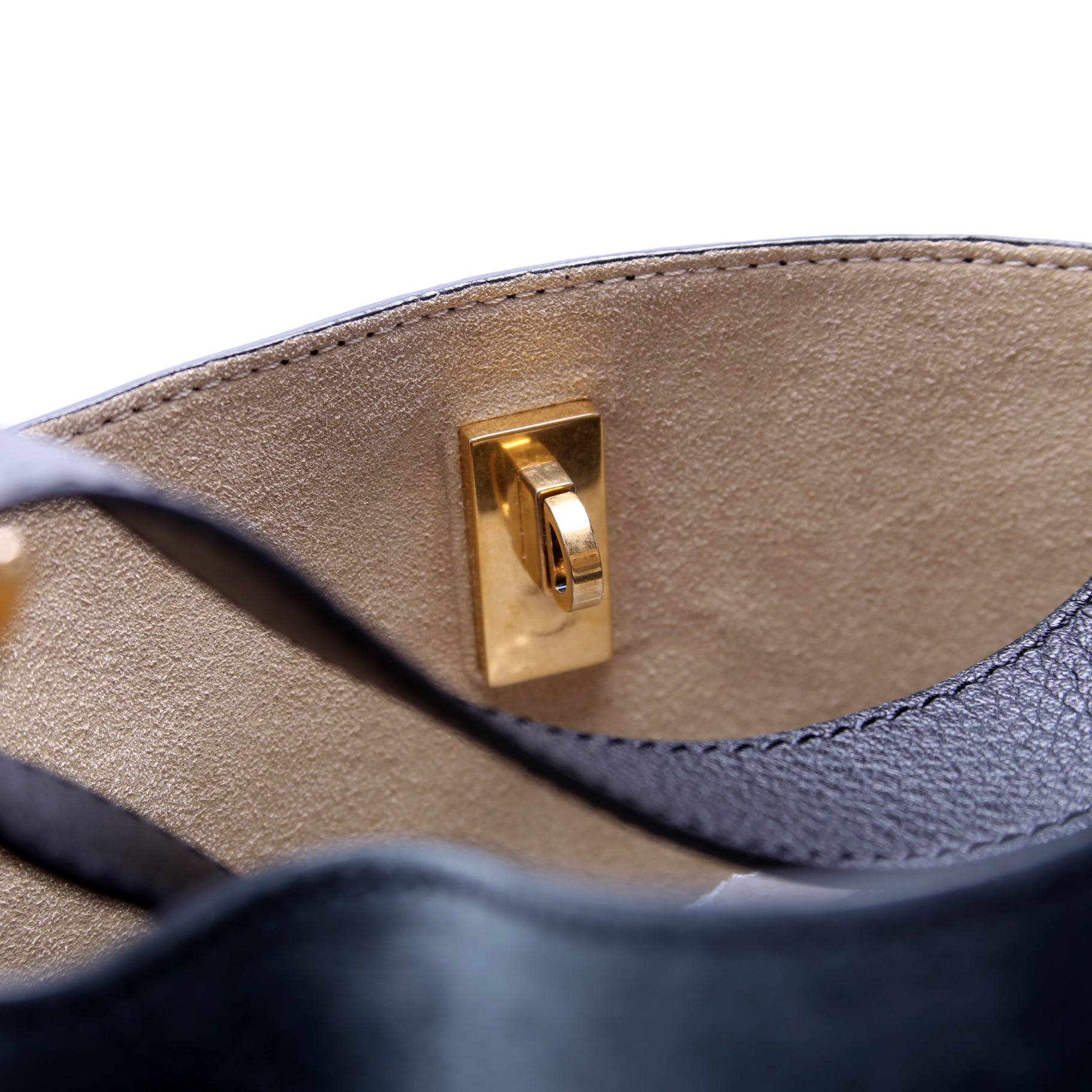 GV Bucket Bag Medium Suede/Crinkled Patent Deerskin Blue