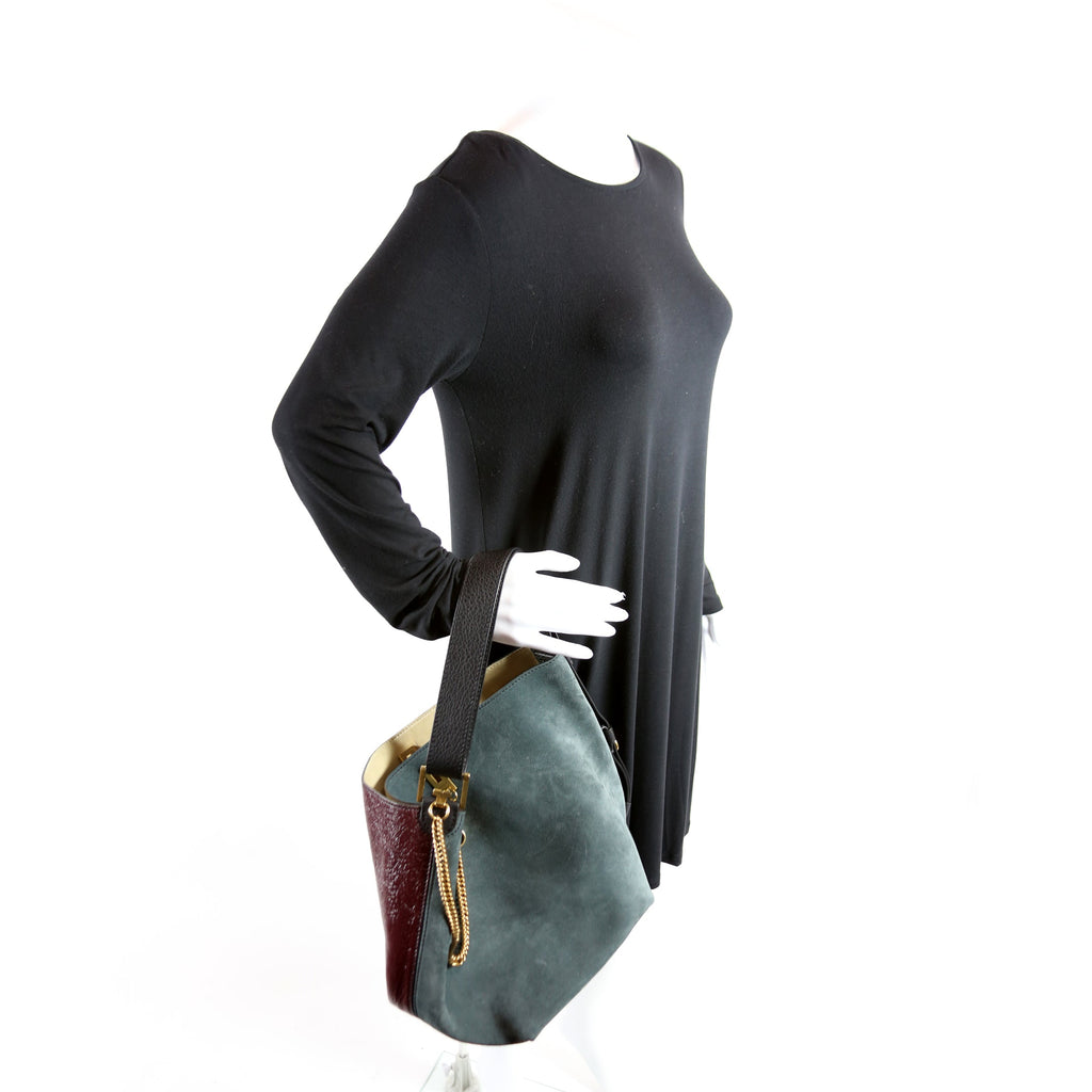 GV Bucket Bag Medium Suede/Crinkled Patent Deerskin Blue