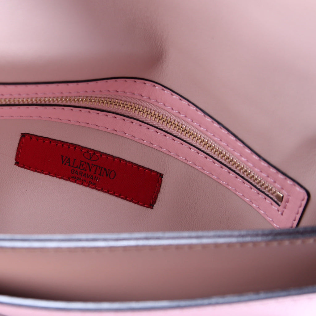 Rockstud Flap Wristlet Pink