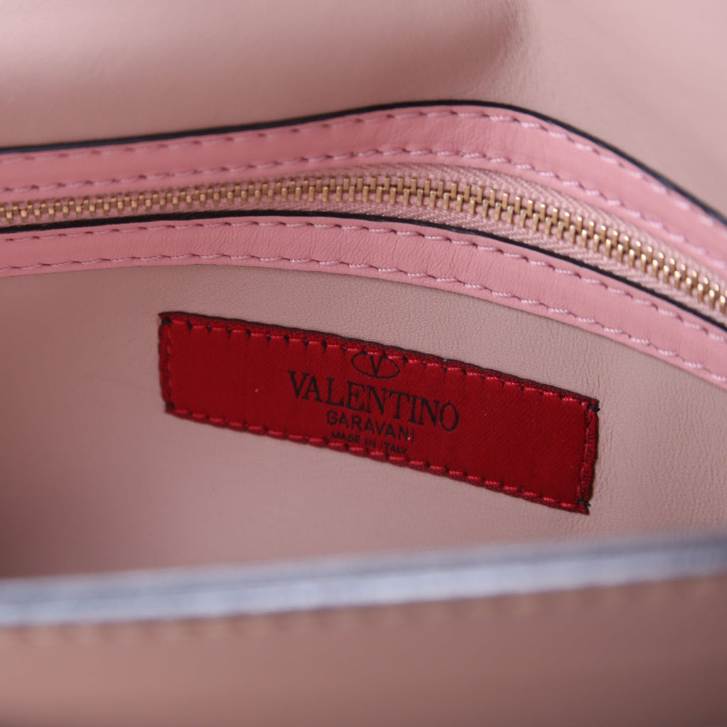 Rockstud Flap Wristlet Pink