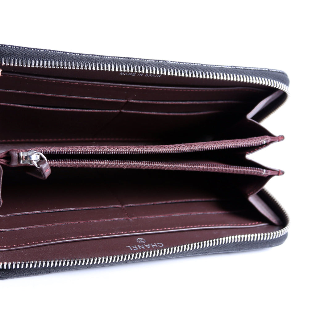 Chevron Caviar Large Gusset Zip Around Wallet 24M Black