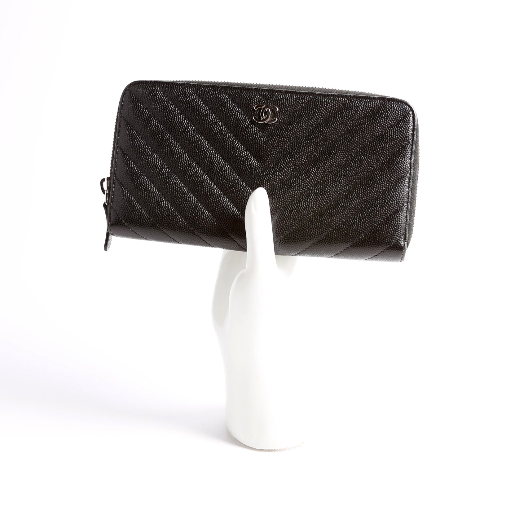 Chevron Caviar Large Gusset Zip Around Wallet 24M Black
