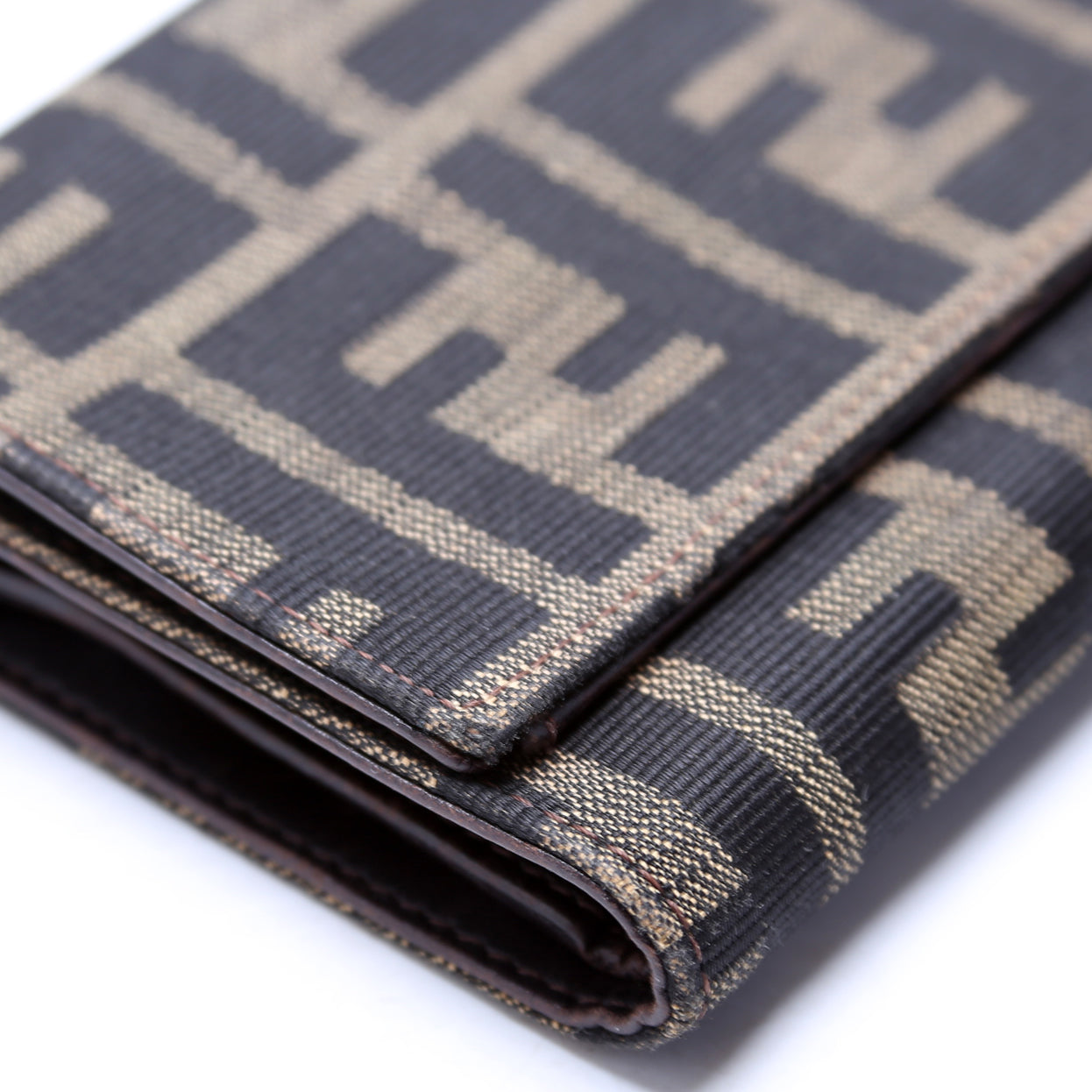 8M0011 Zucca Compact Trifold Wallet Brown