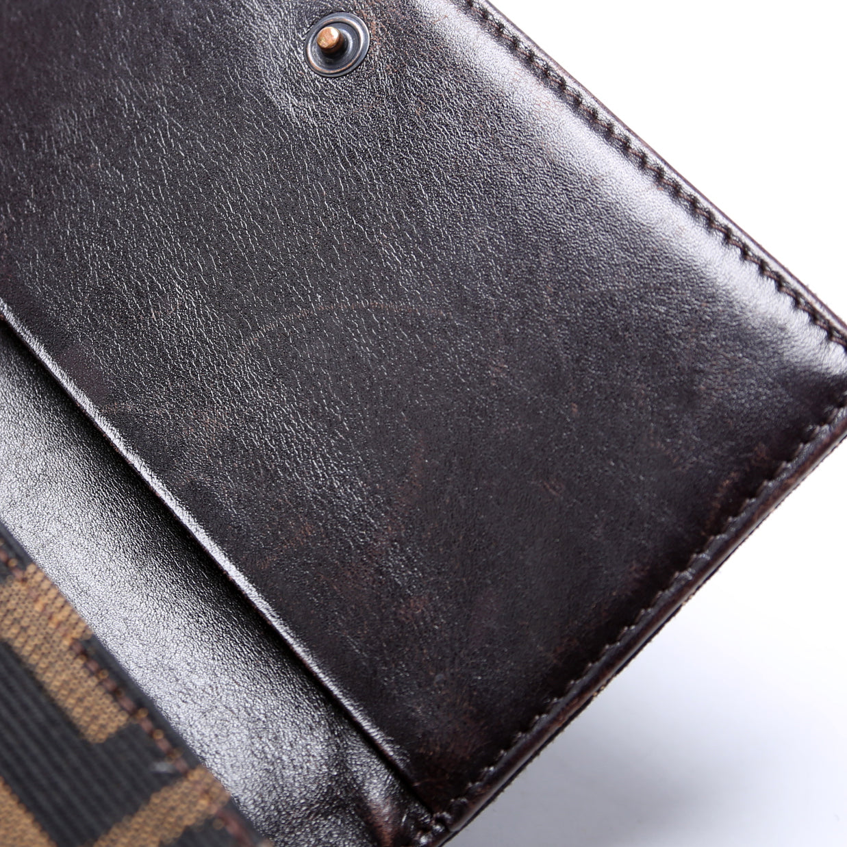 8M0011 Zucca Compact Trifold Wallet Brown