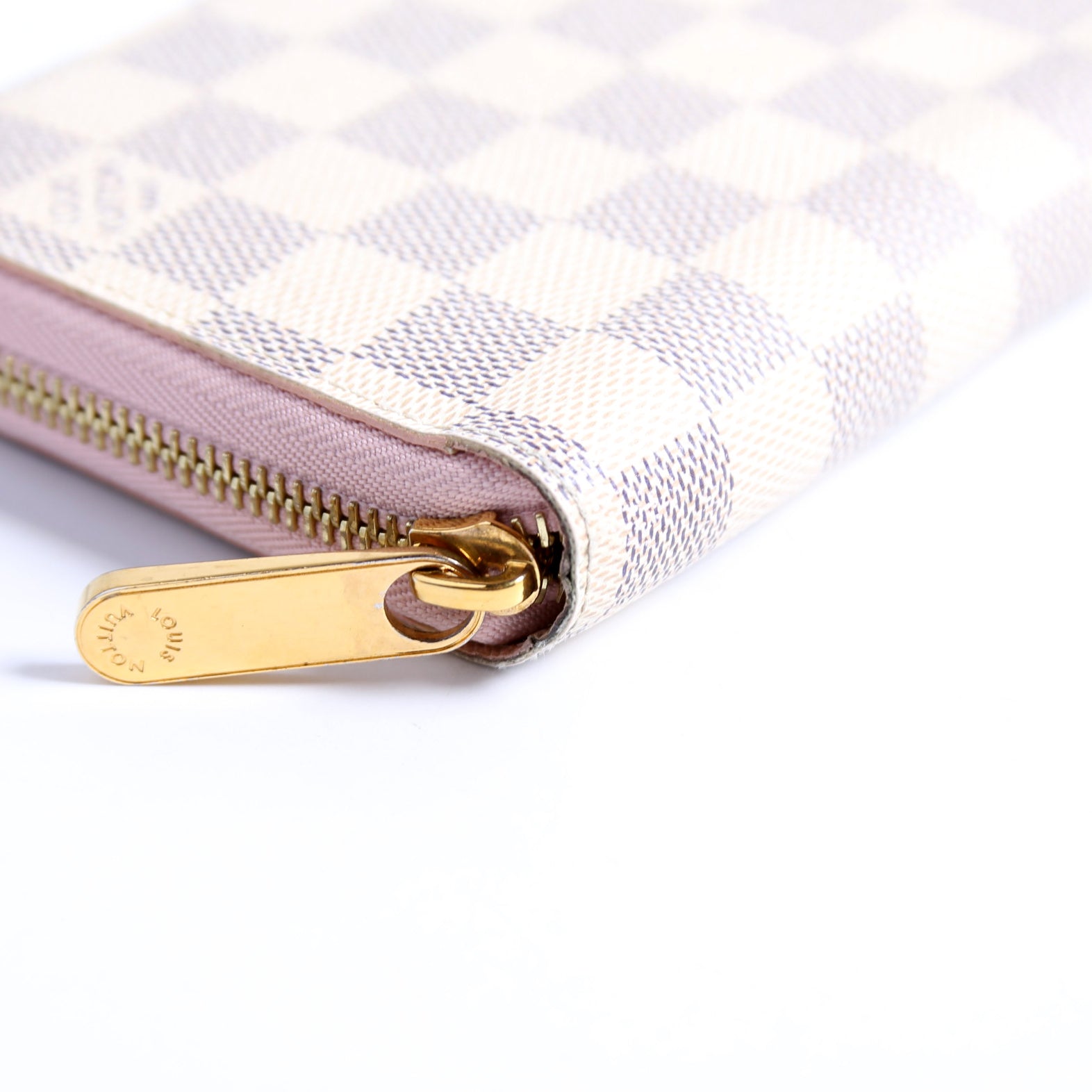 Zippy Wallet Damier Azur Pink